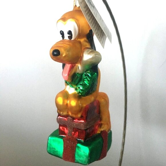 ✨ NEW Authentic Christopher Radko Disney Noel PLUTO Gift Blown Glass Ornament ✨ - Picture 3 of 10